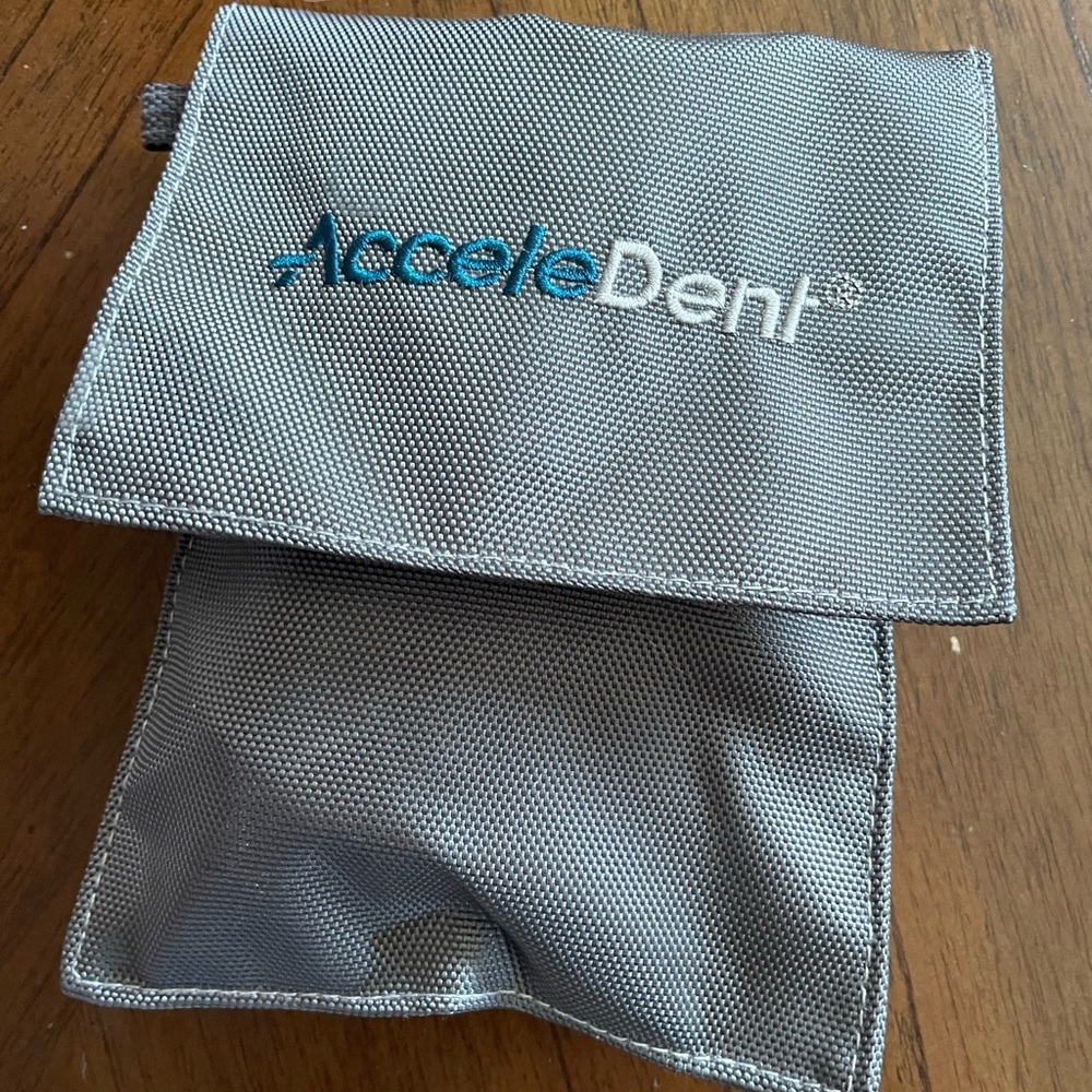 AcceleDent Aura | Accelerated Orthodontic Device - Picture 7 of 8